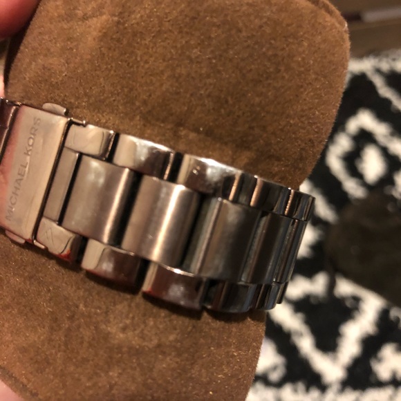 Michael Kors watch - Picture 3 of 5